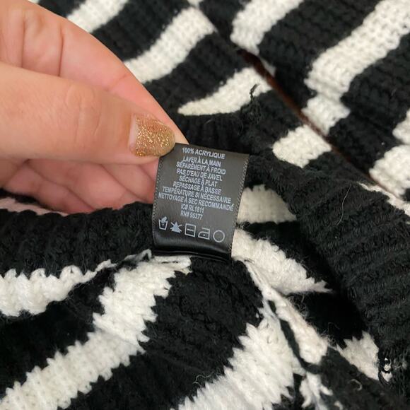 Sanctuary Black Winter White Striped Cowl Neck Sweater Size Small - Picture 9 of 11